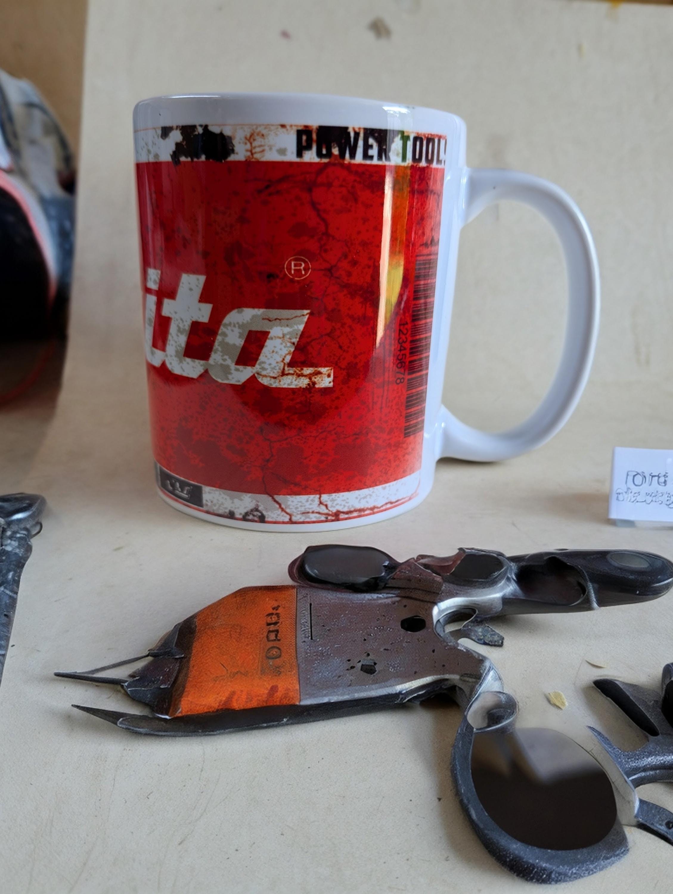 Red Tool-Style 11oz Mug – Makita-Inspired Design